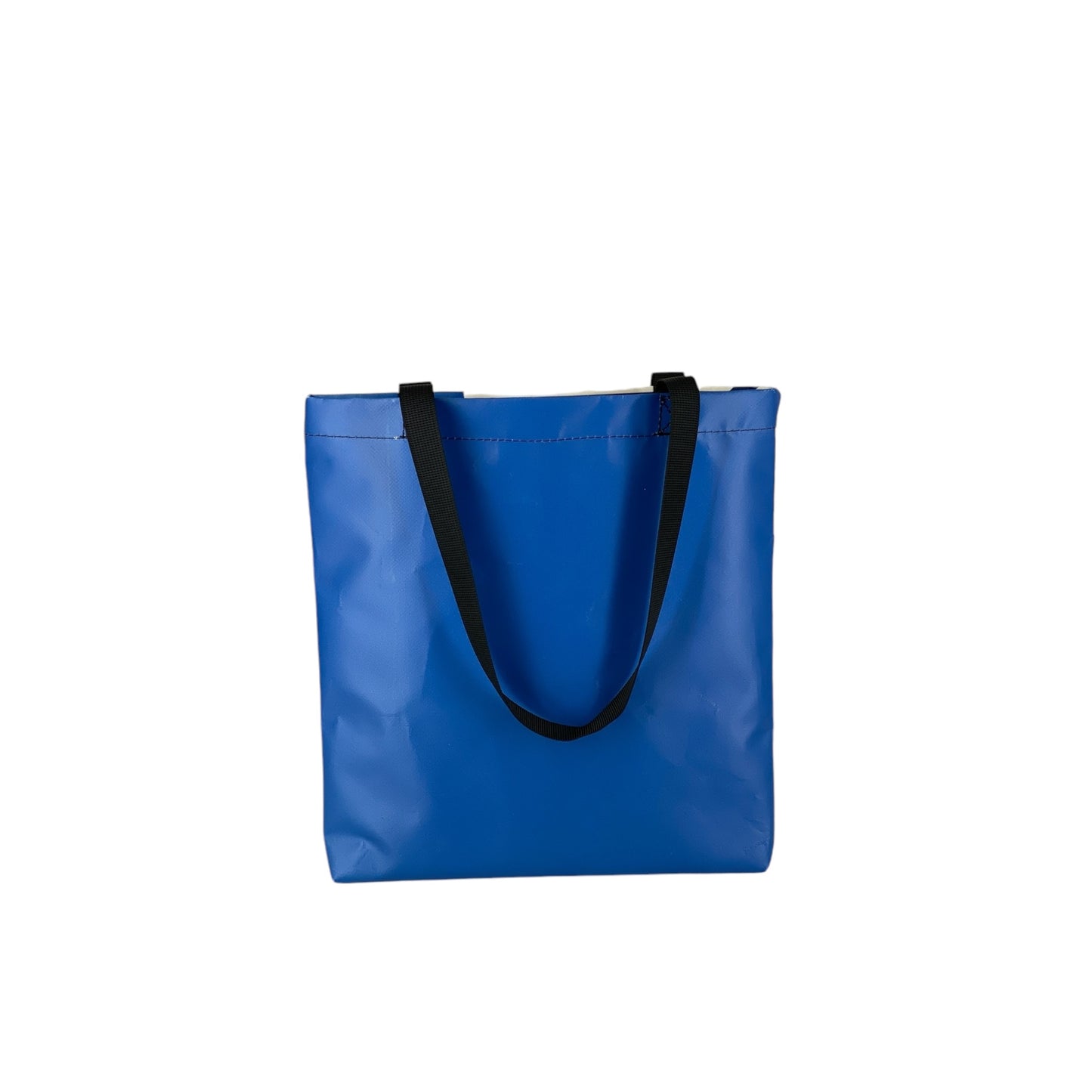nine June, bâches, camion, suisse made, recyclage, upcycling, shopper, sac, tote bag, sac à dos, backpack,backpacks. lausanne sports, ls, cabas, sac à commissions.