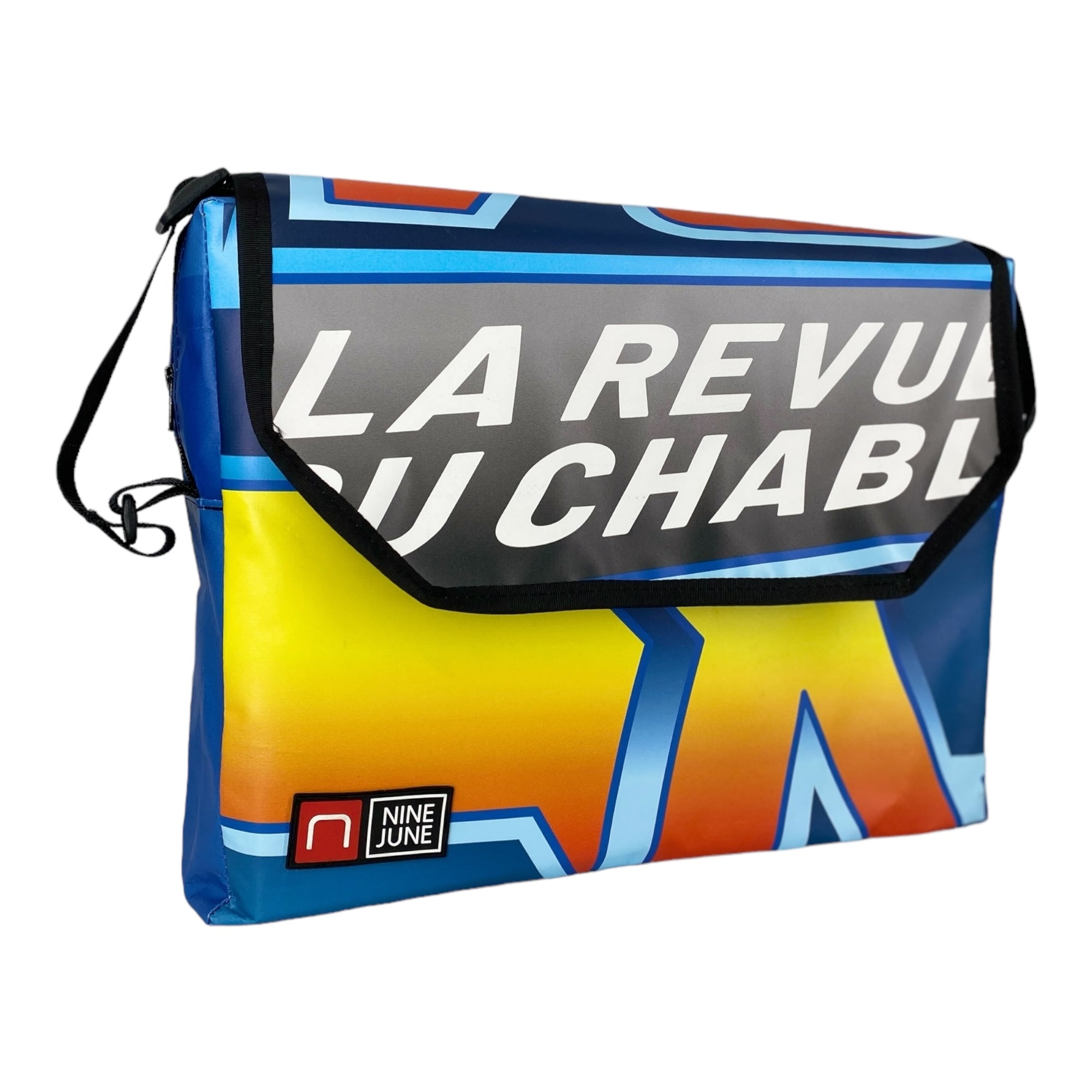 Recyclage des bâche de la Revue du Chablais