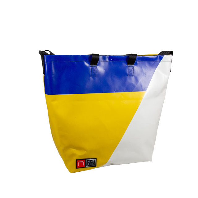 GRAND TOTE BAG EN BÂCHES RECYCLÉES