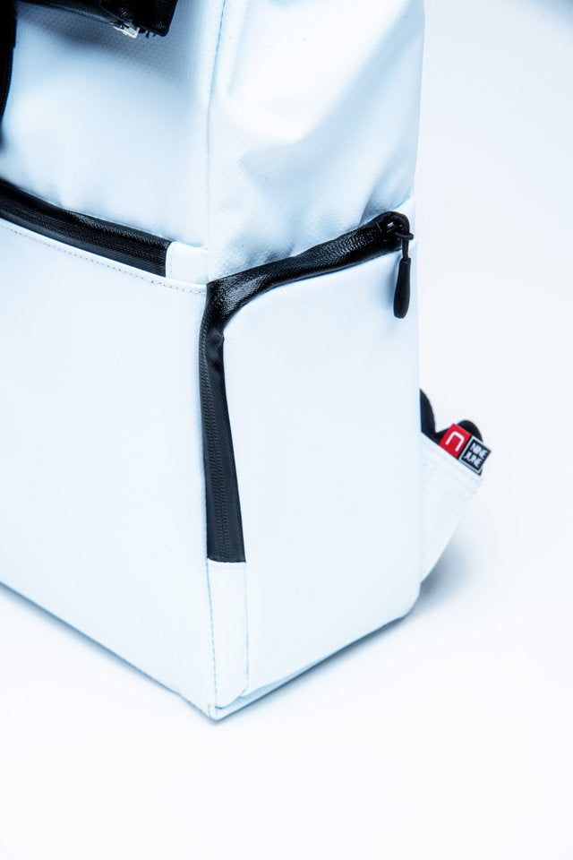 sac à dos nine june swiss made bâche de camion recyclée nomad 25 litr