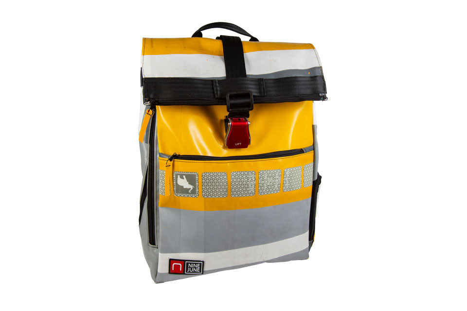 sac à dos nine june swiss made bâche de camion recyclée adventurer 25 litres