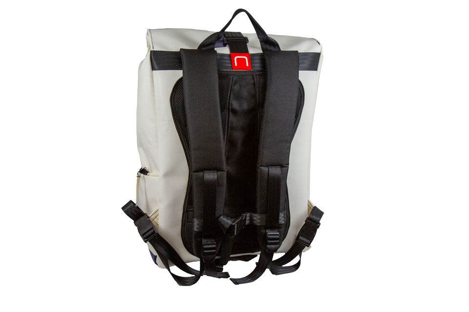 sac à dos nine june swiss made bâche de camion recyclée adventurer 25 litres