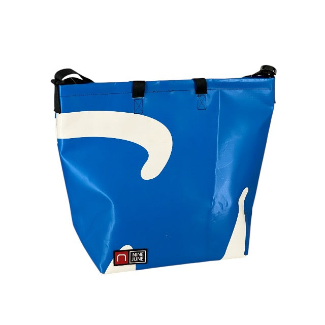 nine June, bâches, camion, suisse made, recyclage, upcycling, shopper, sac, tote bag, sac à dos, backpack,backpacks. lausanne sports, ls, cabas, sac à commissions. Lacanau pro.foire du valais.