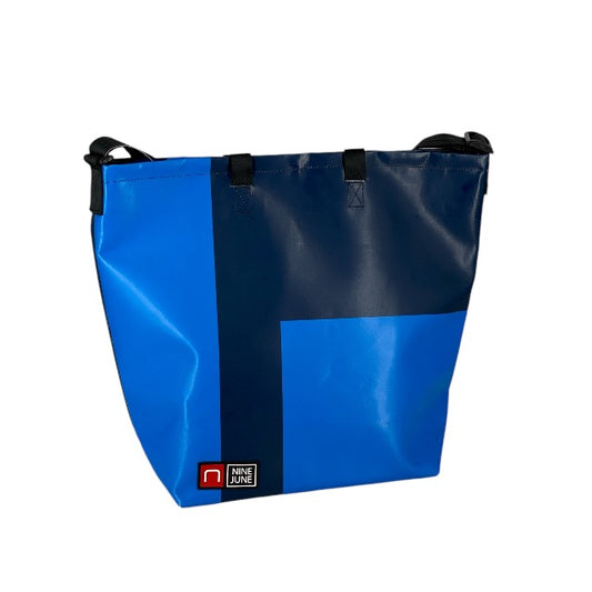 nine June, bâches, camion, suisse made, recyclage, upcycling, shopper, sac, tote bag, sac à dos, backpack,backpacks. lausanne sports, ls, cabas, sac à commissions. Lacanau pro.foire du valais.