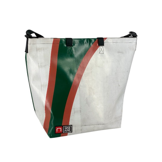 nine June, bâches, camion, suisse made, recyclage, upcycling, shopper, sac, tote bag, sac à dos, backpack,backpacks.