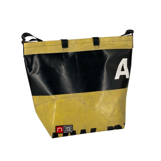 nine June, bâches, camion, suisse made, recyclage, upcycling, shopper, sac, tote bag,