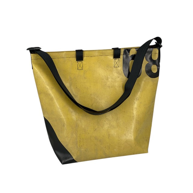 nine June, bâches, camion, suisse made, recyclage, upcycling, shopper, sac, tote bag,