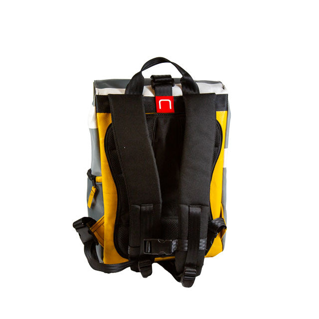 sac à dos nine june swiss made bâche de camion recyclée