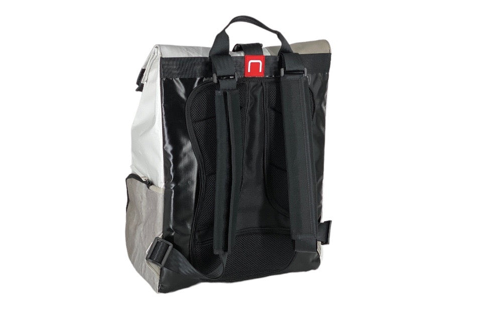 sac à dos nine june swiss made bâche de camion recyclée
