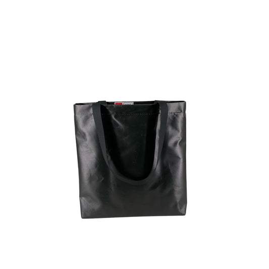 nine June, bâches, camion, suisse made, recyclage, upcycling, shopper, sac, tote bag, sac à dos, backpack,backpacks. lausanne sports, ls, cabas, sac à commissions. 