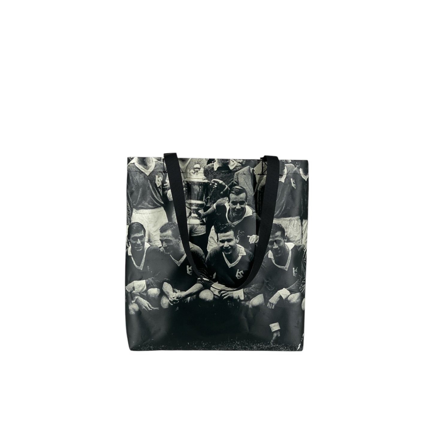 nine June, bâches, camion, suisse made, recyclage, upcycling, shopper, sac, tote bag, sac à dos, backpack,backpacks. lausanne sports, ls