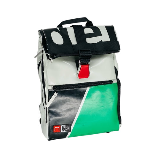 sac à dos nine june swiss made bâche de camion recyclée nomad 25 litres.swiss made, recycling, upcycling, tructarpaunlin, backpack, adventurer