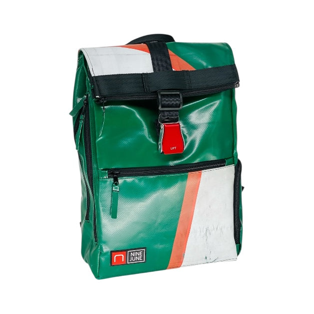 sac à dos nine june swiss made bâche de camion recyclée nomad 25 litres.swiss made, recycling, upcycling, trucktarpaunlin, backpack, adventurer