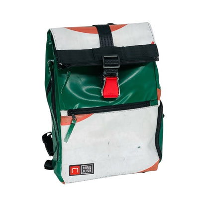sac à dos nine june swiss made bâche de camion recyclée nomad 25 litres.swiss made, recycling, upcycling, 35 litres, trucktarpaunlin, backpack, adventurer