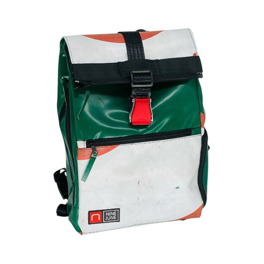 sac à dos nine june swiss made bâche de camion recyclée nomad 25 litres.swiss made, recycling, upcycling, 35 litres, trucktarpaunlin, backpack, adventurer