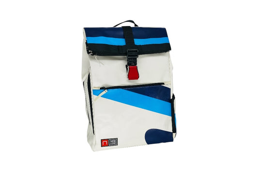 sac à dos nine june swiss made bâche de camion recyclée nomad 25 litres.swiss made, recycling, upcycling, tructarpaunlin, backpack, adventurer
