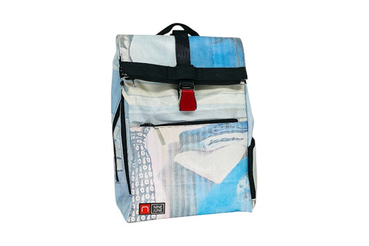 sac à dos nine june swiss made bâche de camion recyclée nomad 25 litres.swiss made, recycling, upcycling, tructarpaunlin, backpack, adventurer