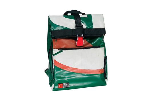 sac à dos nine june swiss made bâche de camion recyclée nomad 25 litres.swiss made, recycling, upcycling, tructarpaunlin, backpack, adventurer