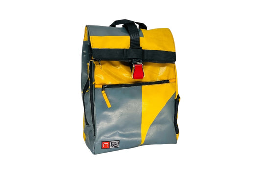 sac à dos nine june swiss made bâche de camion recyclée nomad 25 litres.swiss made, recycling, upcycling, tructarpaunlin, backpack, adventurer