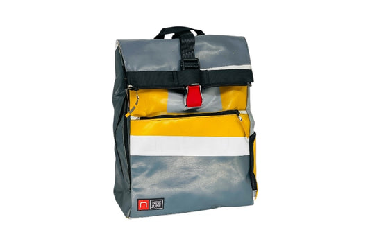 sac à dos nine june swiss made bâche de camion recyclée nomad 25 litres.swiss made, recycling, upcycling, tructarpaunlin, backpack, adventurer