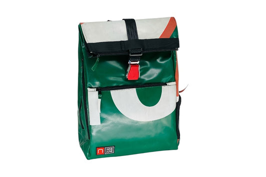 sac à dos nine june swiss made bâche de camion recyclée nomad 25 litres.swiss made, recycling, upcycling, tructarpaunlin, backpack, adventurer