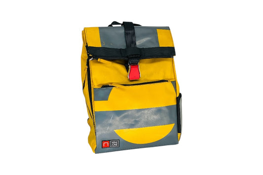 sac à dos nine june swiss made bâche de camion recyclée nomad 25 litres.swiss made, recycling, upcycling, tructarpaunlin, backpack, adventurer