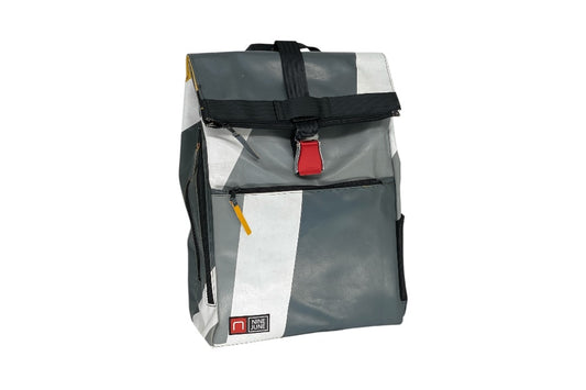 sac à dos nine june swiss made bâche de camion recyclée nomad 25 litres.swiss made, recycling, upcycling, tructarpaunlin, backpack, adventurer