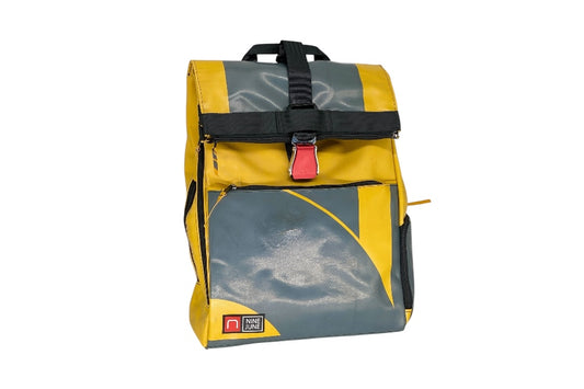 sac à dos nine june swiss made bâche de camion recyclée nomad 25 litres.swiss made, recycling, upcycling, tructarpaunlin, backpack, adventurer