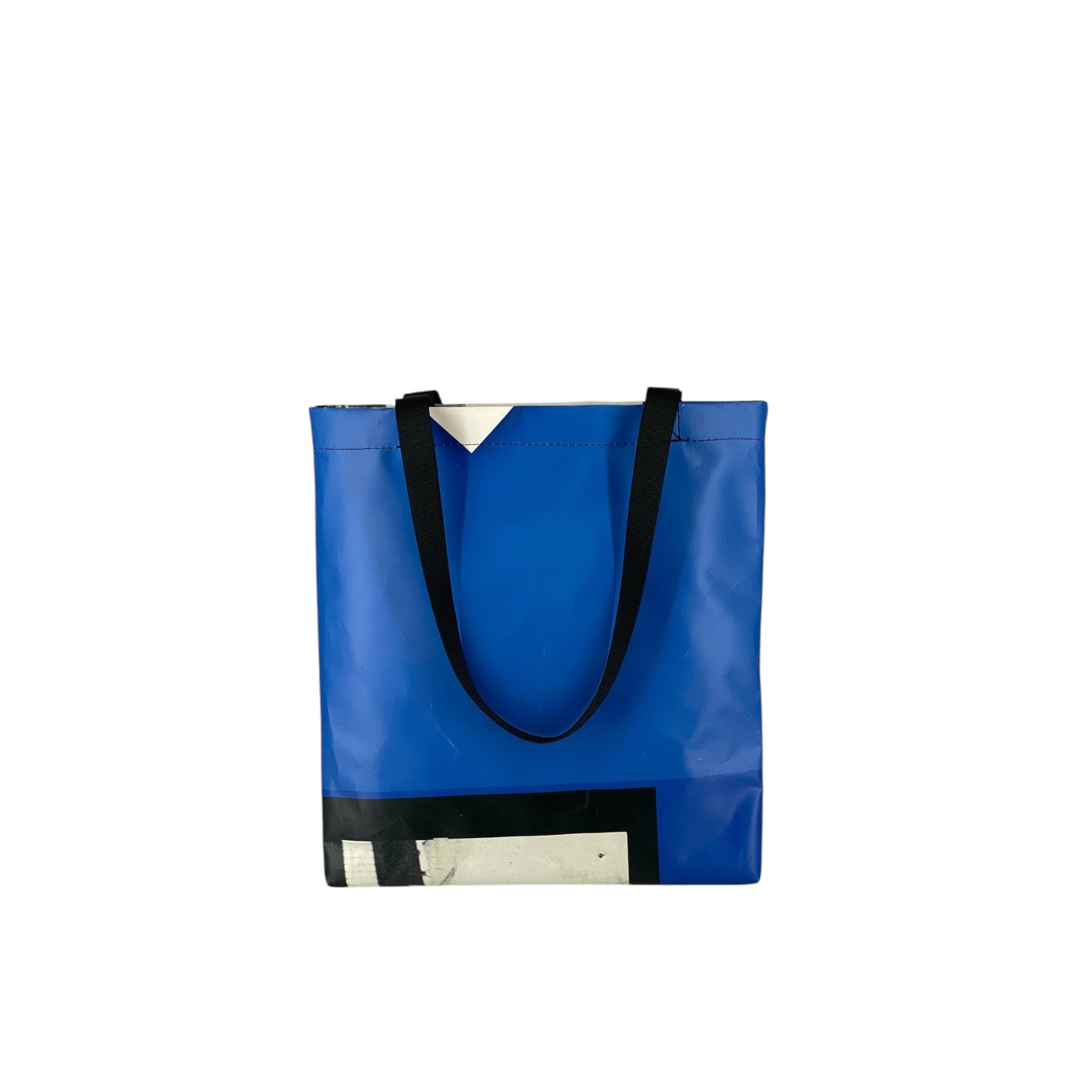nine June, bâches, camion, suisse made, recyclage, upcycling, shopper, sac, tote bag, sac à dos, backpack,backpacks. lausanne sports, ls