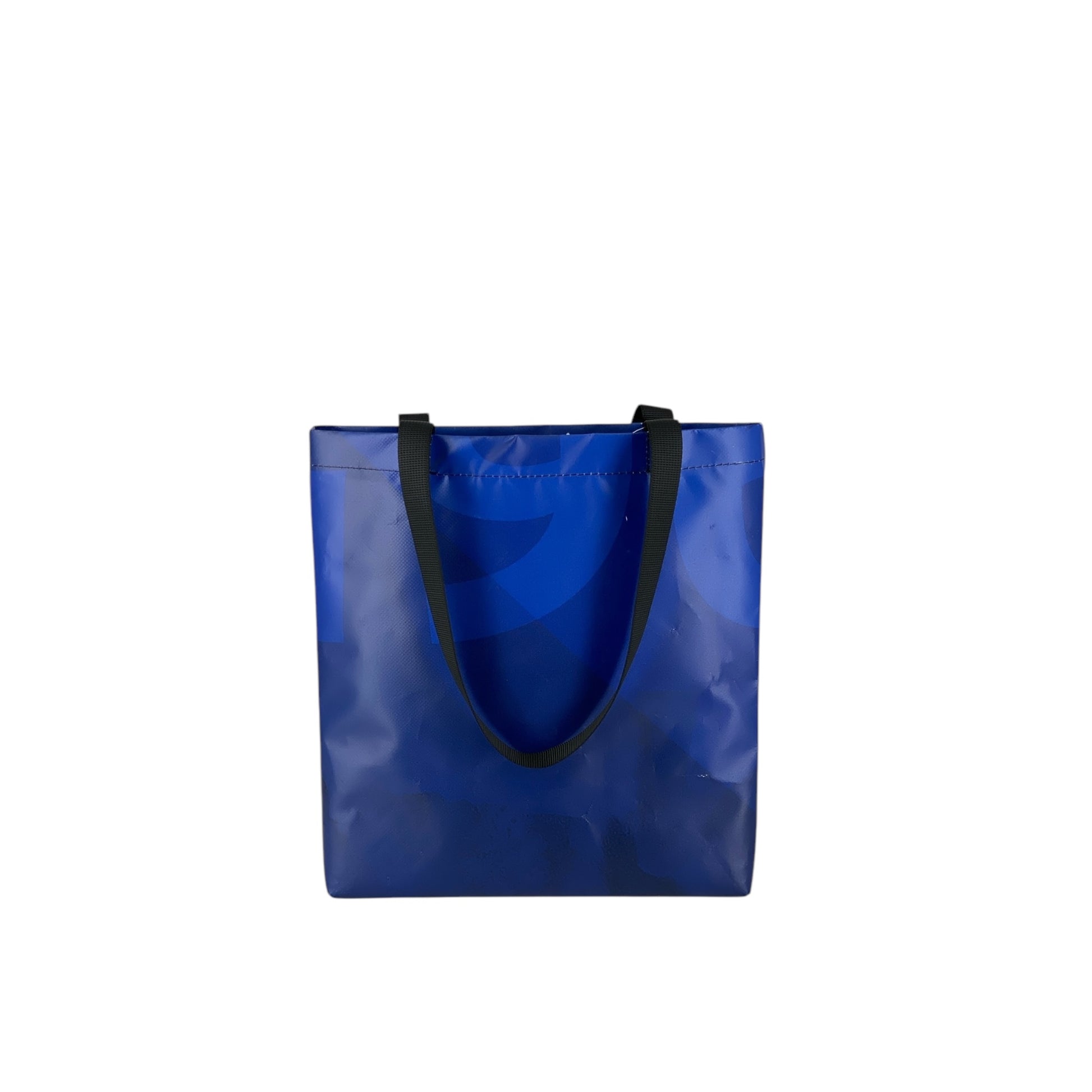 nine June, bâches, camion, suisse made, recyclage, upcycling, shopper, sac, tote bag, sac à dos, backpack,backpacks. lausanne sports, ls