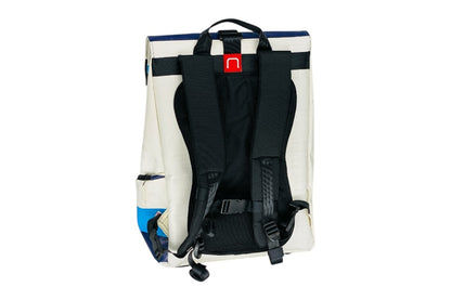 sac à dos nine june swiss made bâche de camion recyclée nomad 25 litres.swiss made, recycling, upcycling, tructarpaunlin, backpack, adventurer