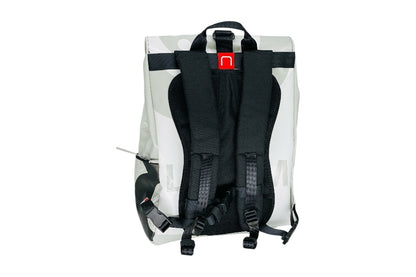 sac à dos nine june swiss made bâche de camion recyclée nomad 25 litres.swiss made, recycling, upcycling, tructarpaunlin, backpack, adventurer
