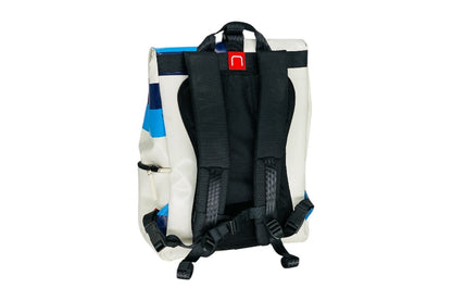 sac à dos nine june swiss made bâche de camion recyclée nomad 25 litres.swiss made, recycling, upcycling, tructarpaunlin, backpack, adventurer