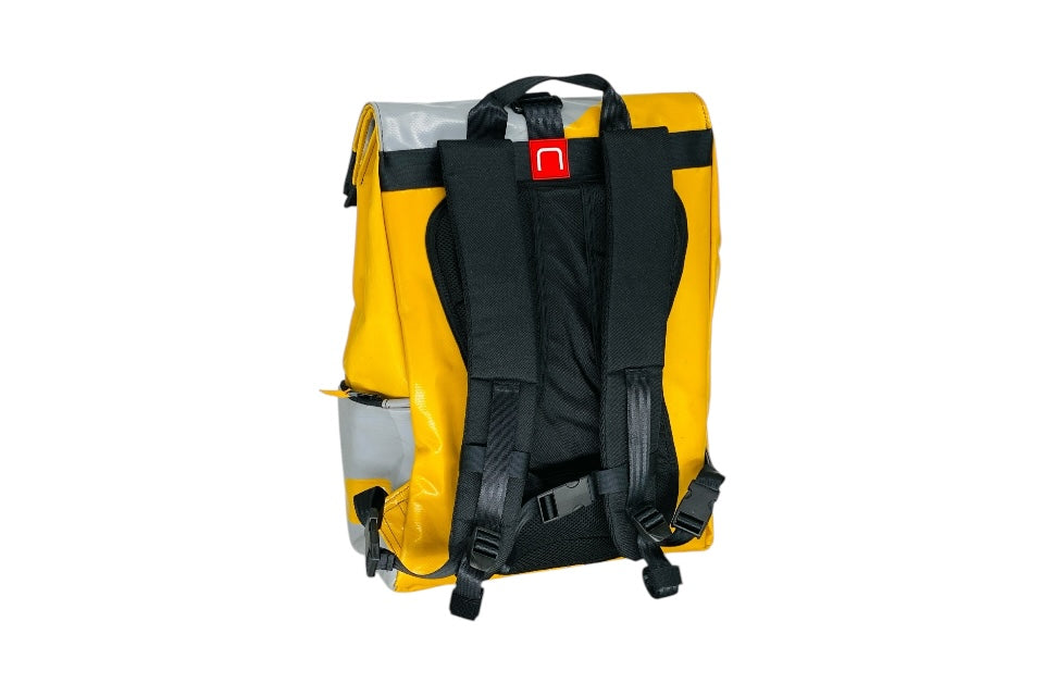 sac à dos nine june swiss made bâche de camion recyclée nomad 25 litres.swiss made, recycling, upcycling, tructarpaunlin, backpack, adventurer